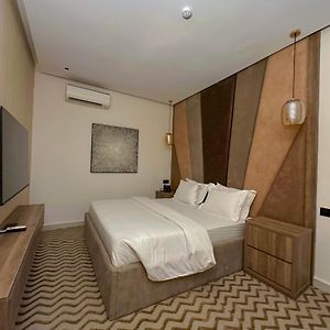 One-Bedroom Standard Apartment